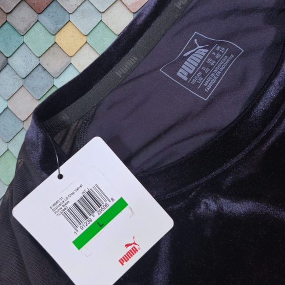 NWT PUMA EXPLOSIVE VELVET TOP AND TIGHTS - Picture 5 of 10